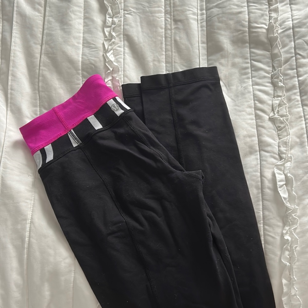 Black lululemon leggings